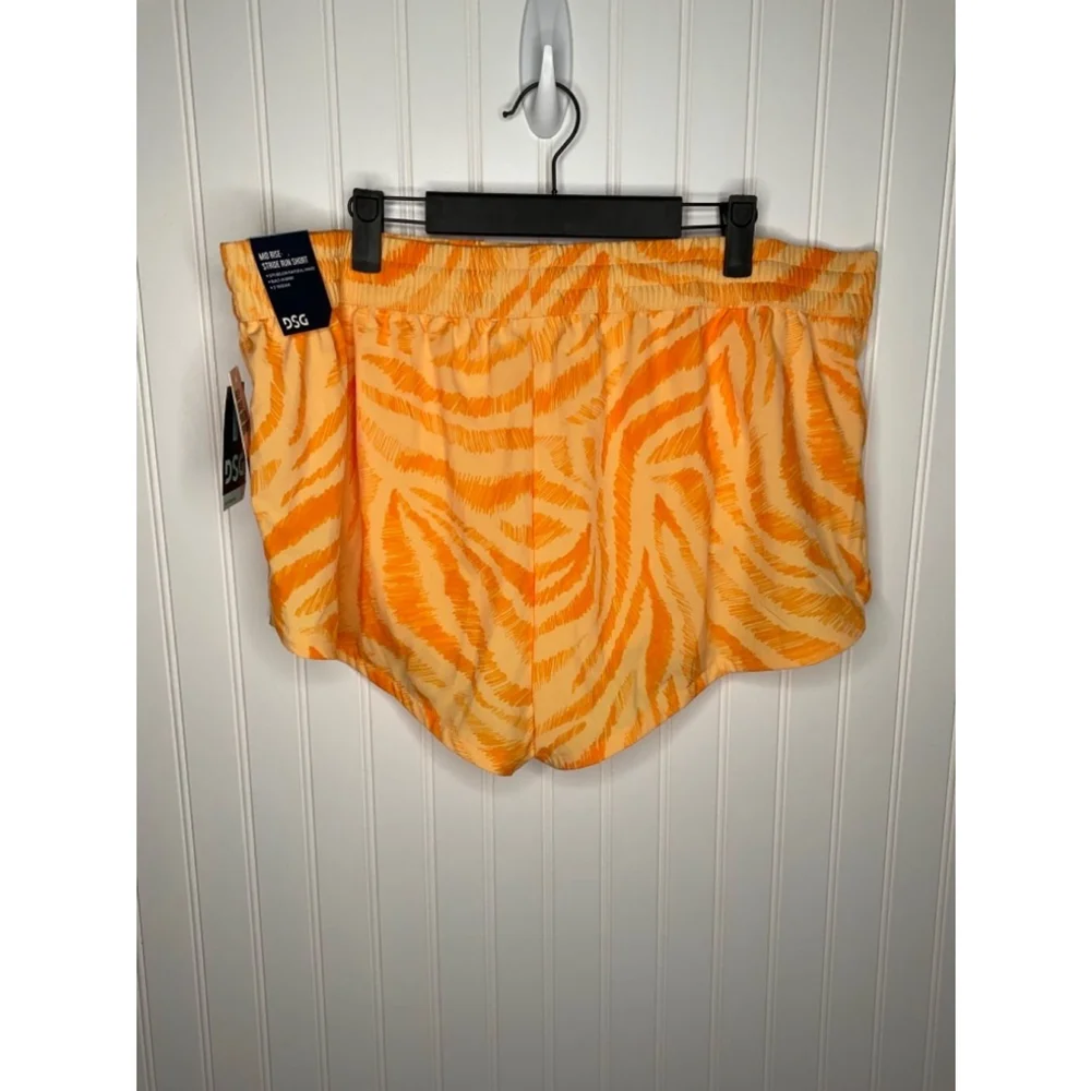 Women's DSG Orange Zebra Print Athletic Shorts 2XL NWT